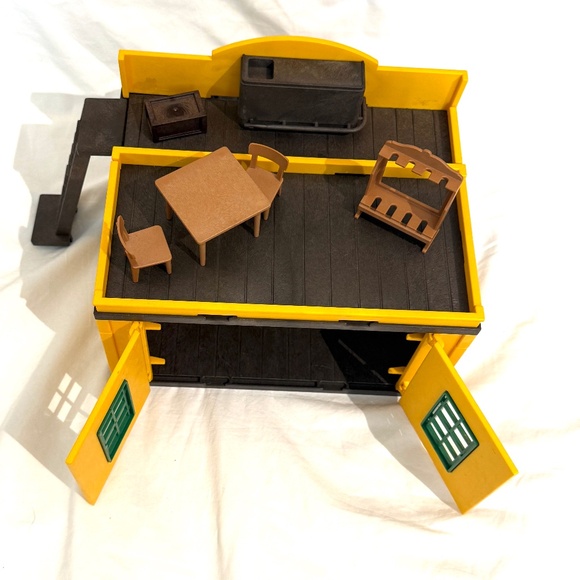 VNTG Playmobil Saloon and Covered Wagon Set - Picture 13 of 16